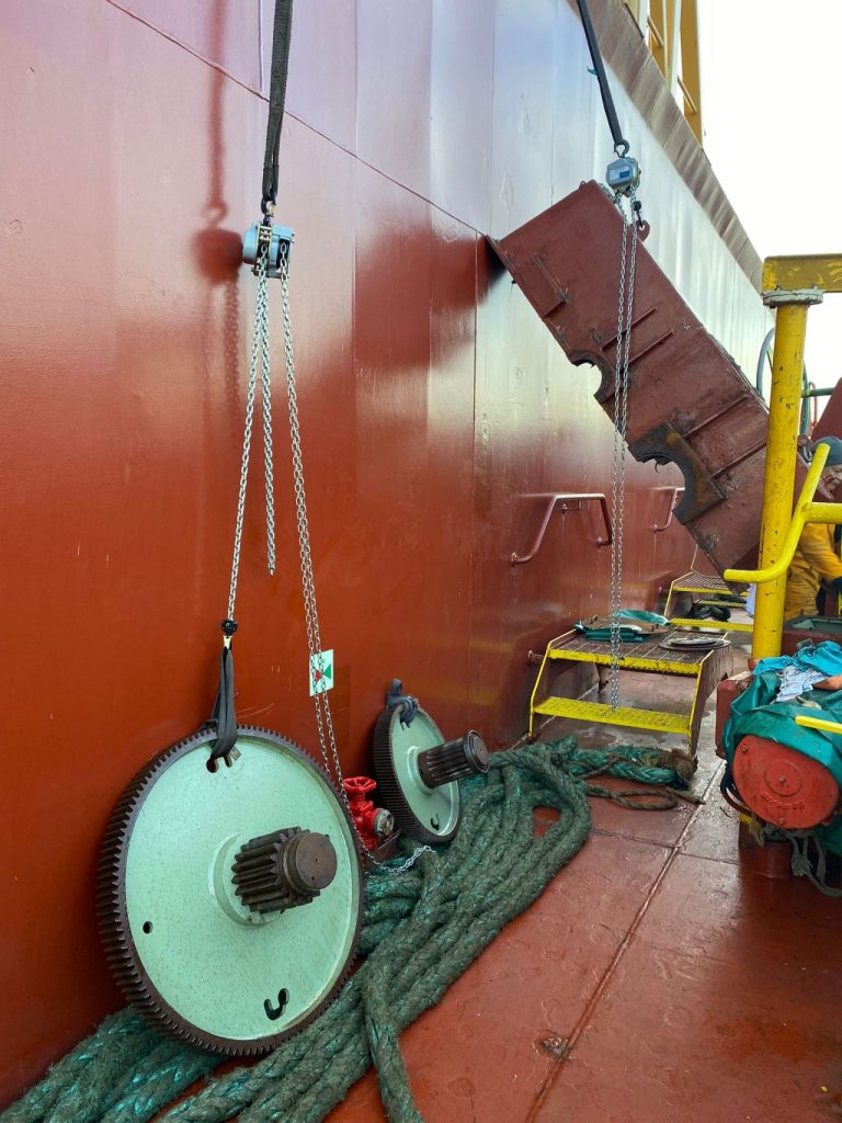 Winch overhauling during cargo operations of vessel. Loenen Repairs